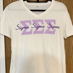 Tri sigma v-neck!